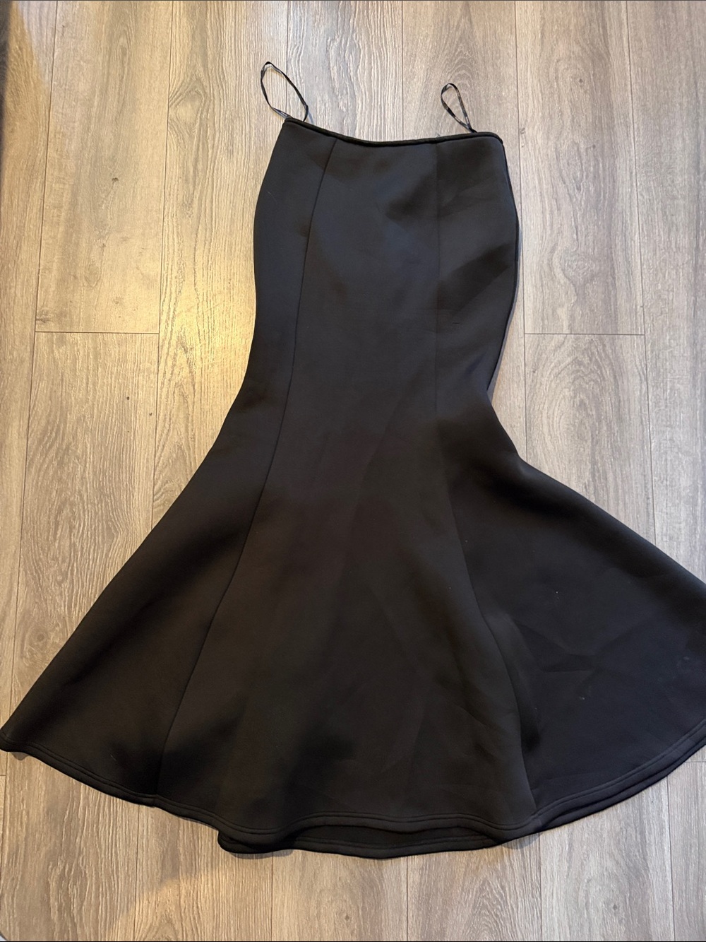 Gracia Black Maxi Mermaid Skirt with Flared Hem